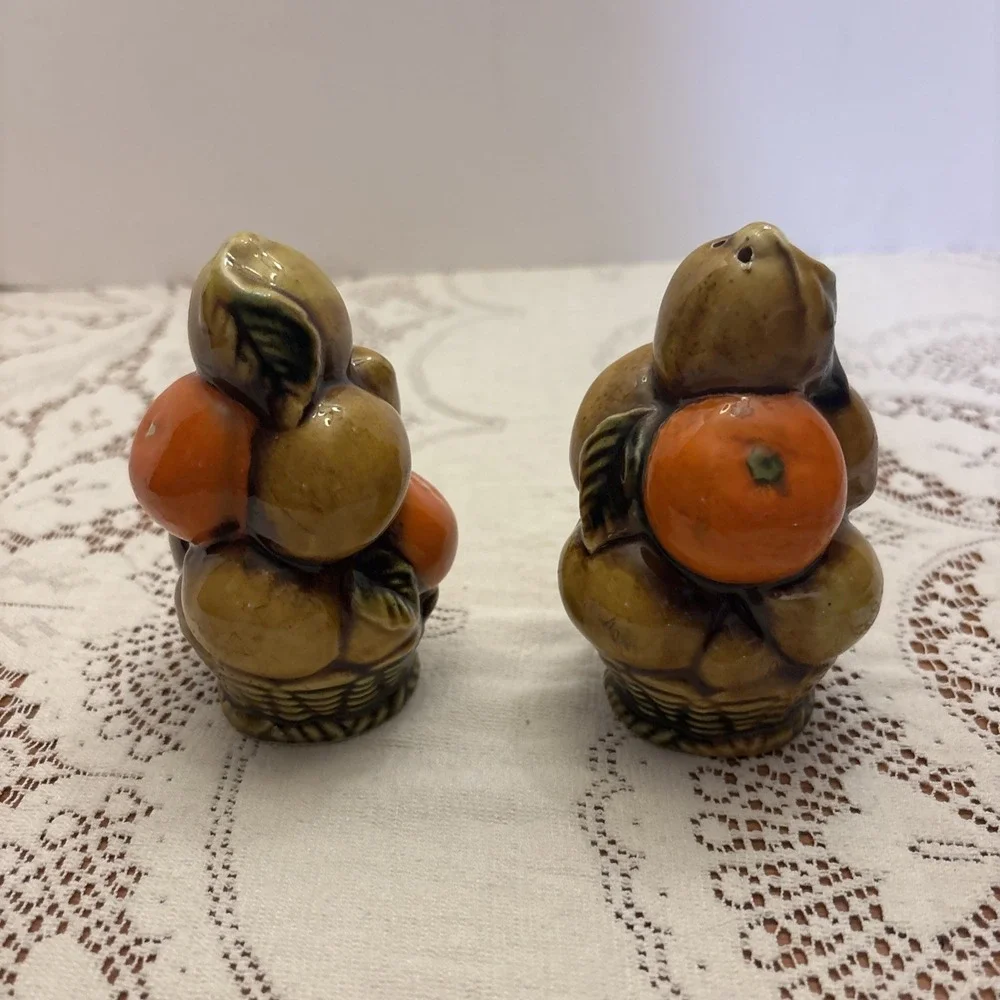 Vintage Inarco Japan 3D Fruits Salt And Pepper‎ Shaker Set 2